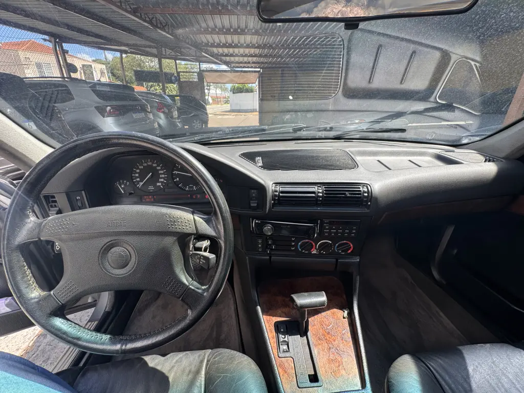 BMW 540I - Foto