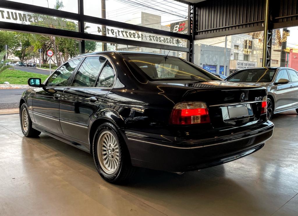 BMW 540I - Foto