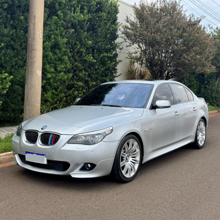BMW 550I - Foto