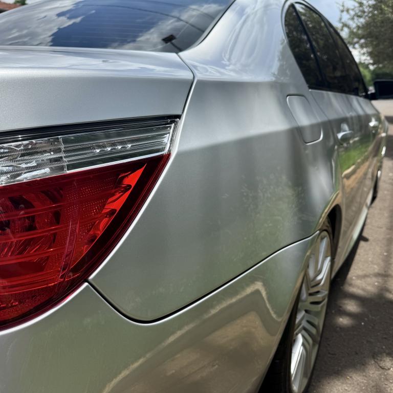 BMW 550I - Foto