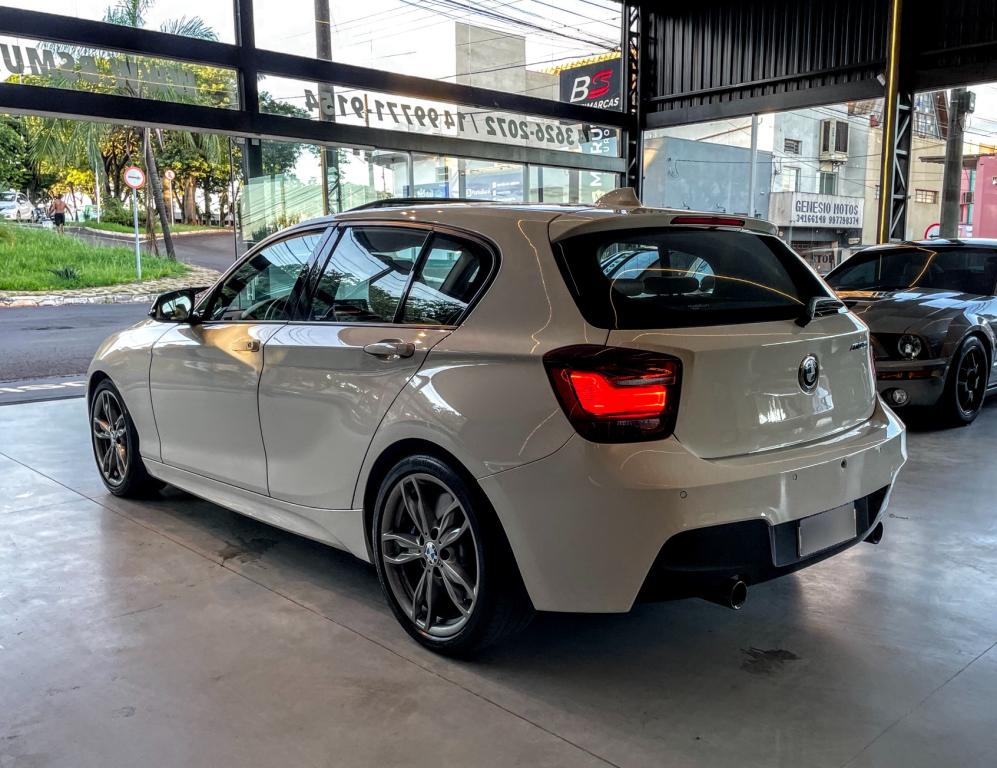 BMW M 135I - Foto
