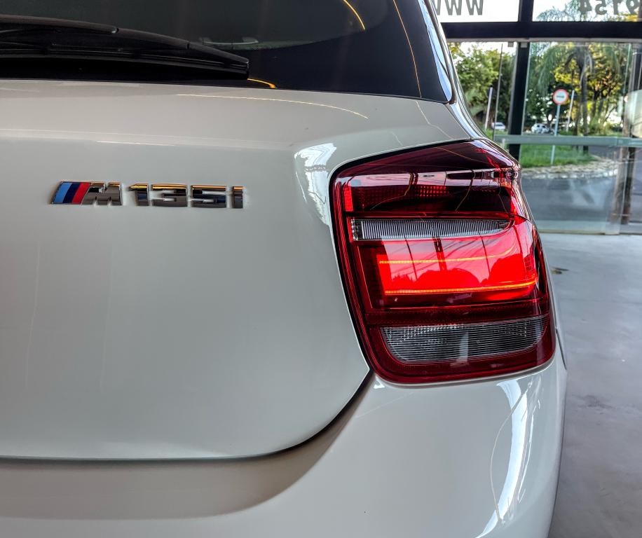 BMW M 135I - Foto