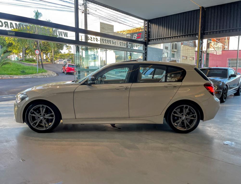 BMW M 135I - Foto