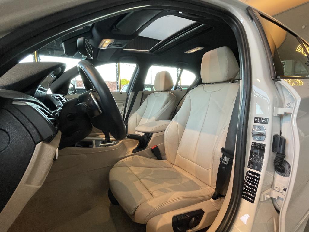 BMW M 135I - Foto