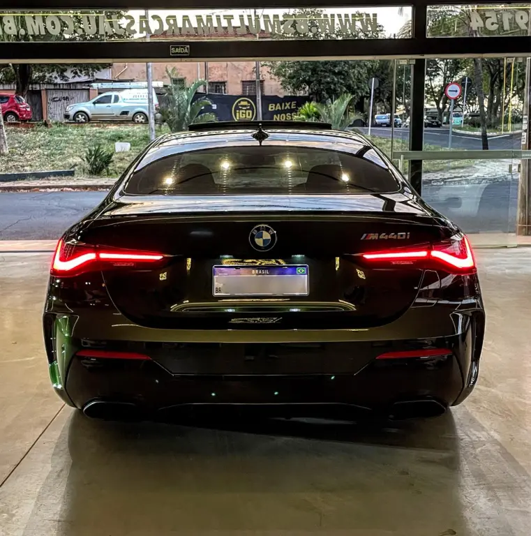 BMW M 440I - Foto