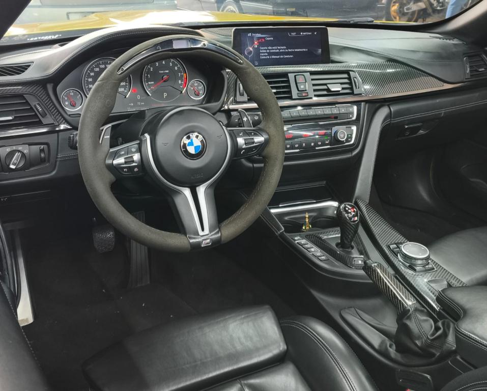 BMW M4 - Foto