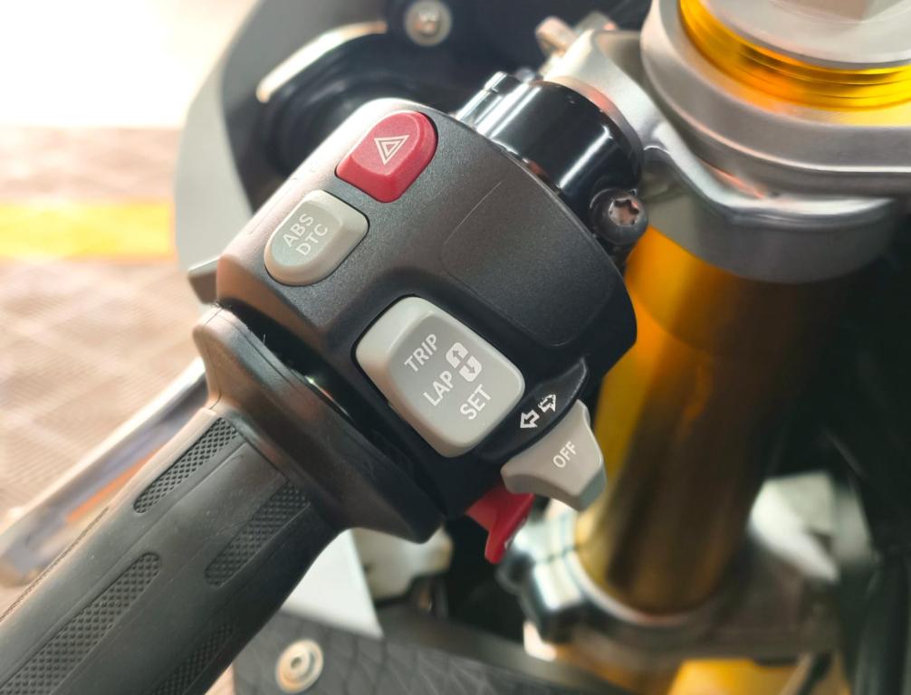 BMW S 1000 RR - Foto