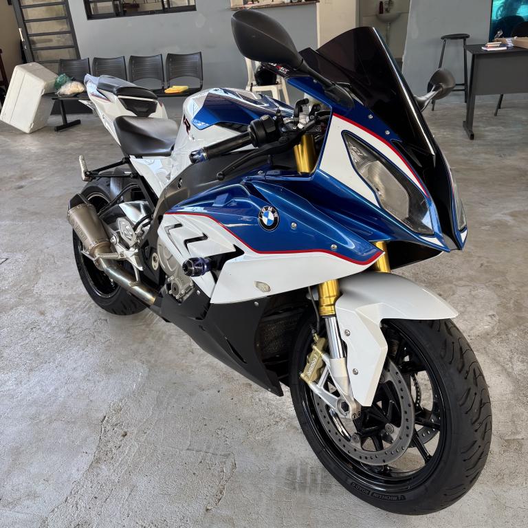 BMW S 1000 RR