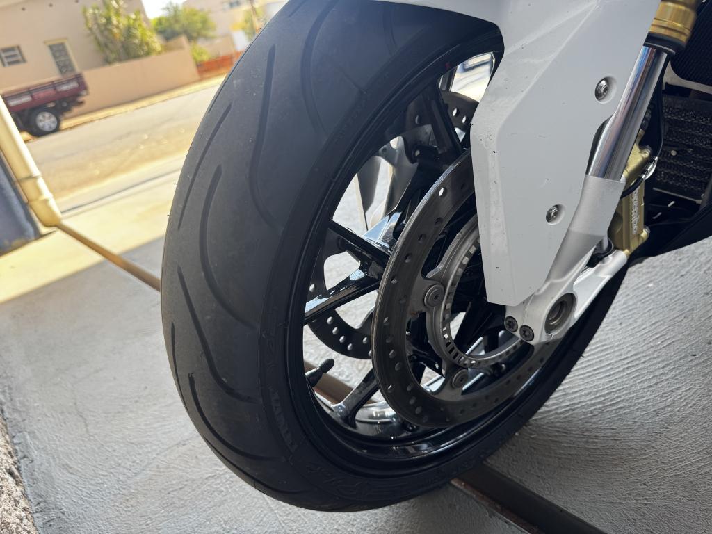 BMW S 1000 RR - Foto