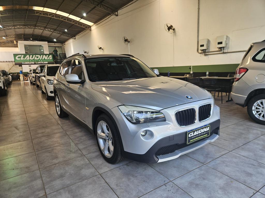 BMW X1 - Foto