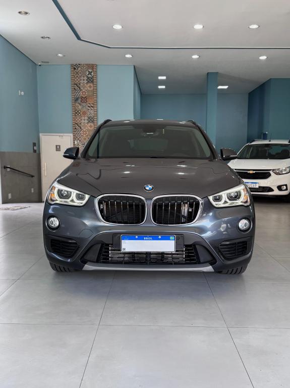BMW X1 - Foto