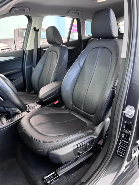 BMW X1 - Foto