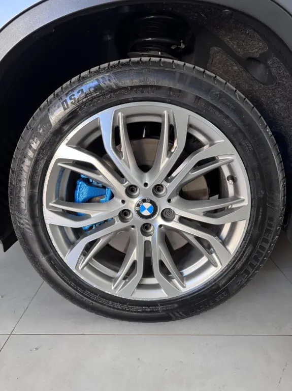 BMW X1 - Foto