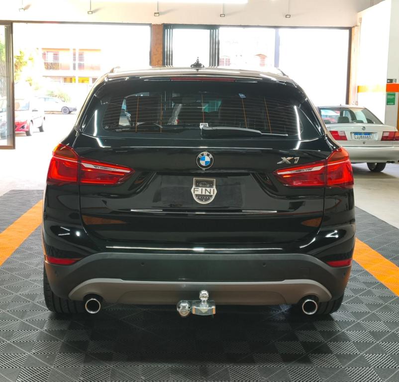 BMW X1 - Foto