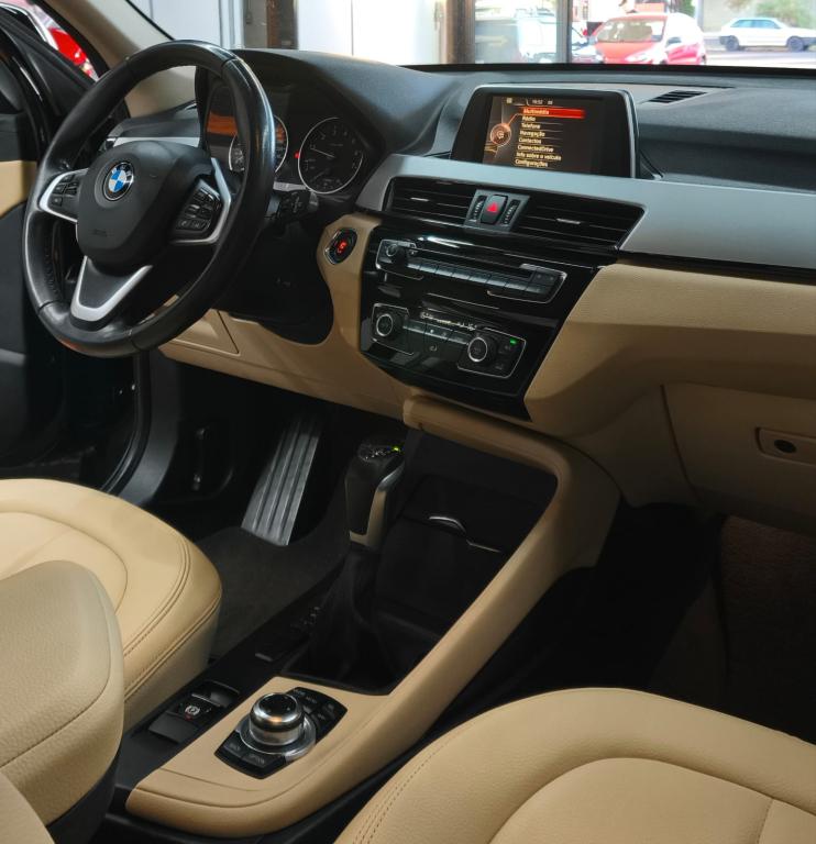 BMW X1 - Foto