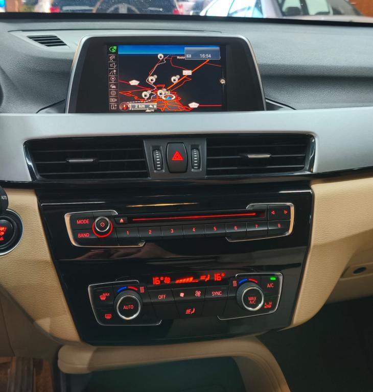 BMW X1 - Foto