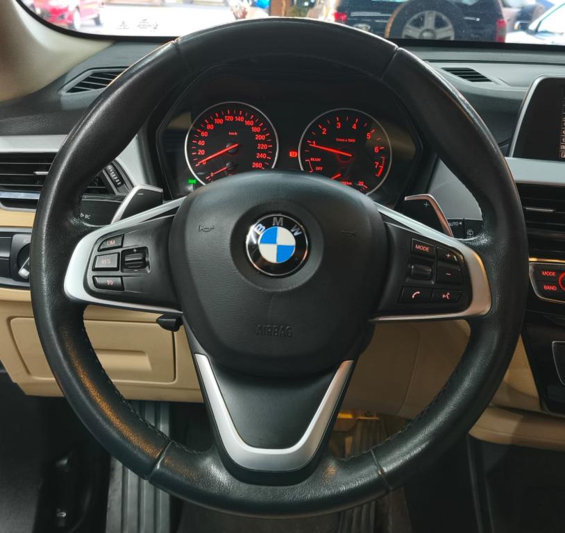 BMW X1 - Foto