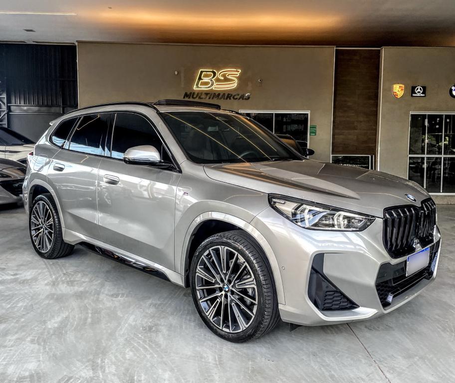 BMW X1 - Foto