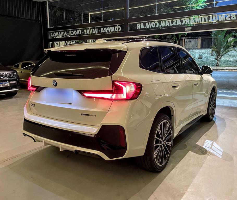 BMW X1 - Foto