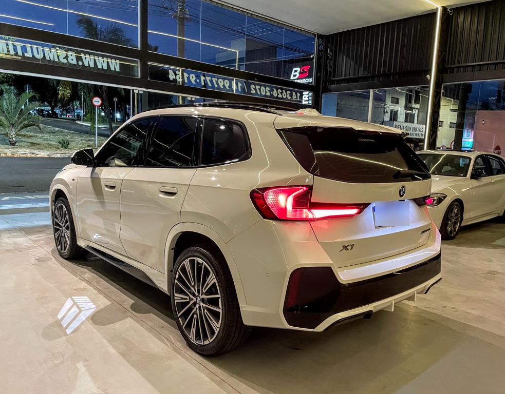 BMW X1 - Foto