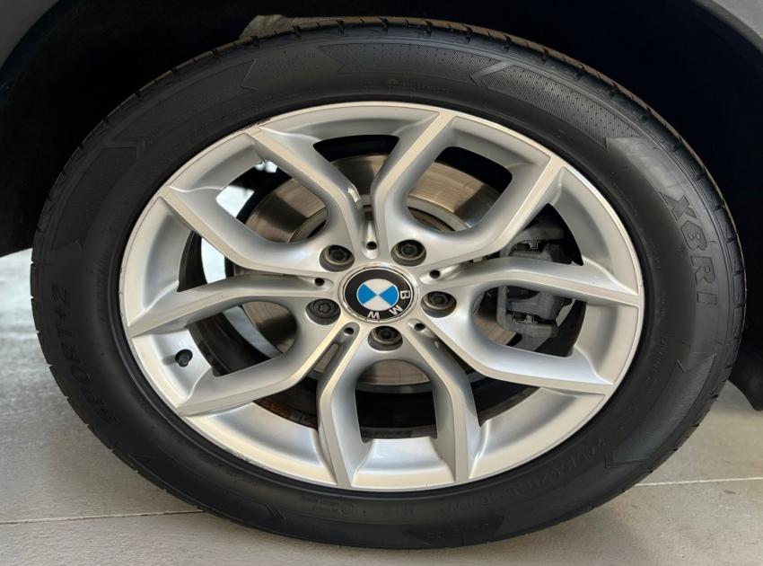 BMW X3 - Miniatura