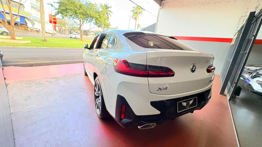 BMW X4 - Foto