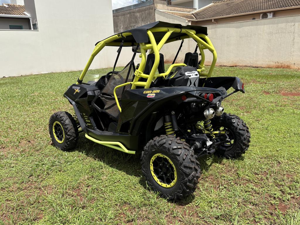 BRP CAN-AM Maverick X2 1000 R - Foto
