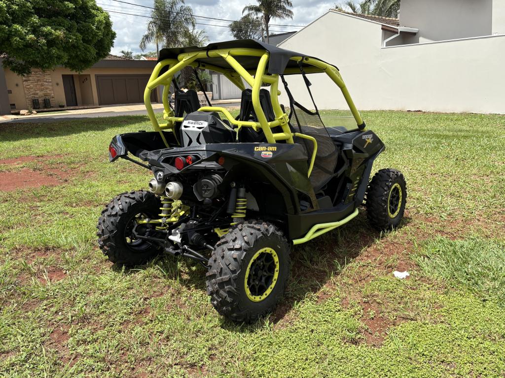 BRP CAN-AM Maverick X2 1000 R - Foto