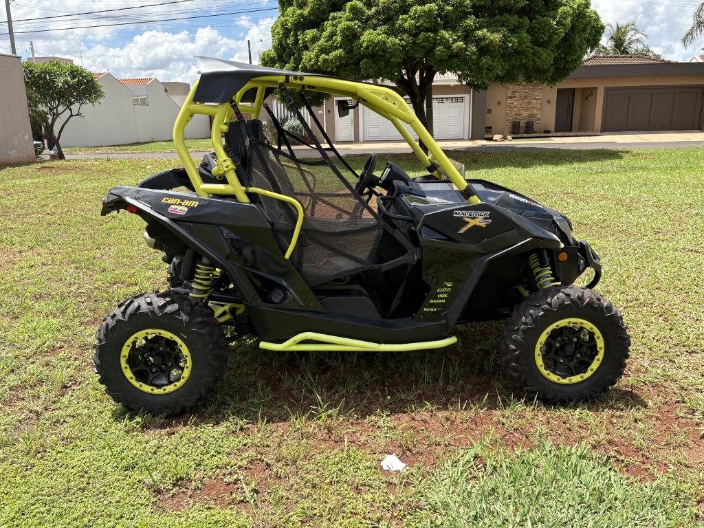 BRP CAN-AM Maverick X2 1000 R - Foto