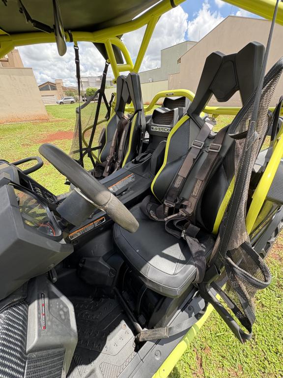 BRP CAN-AM Maverick X2 1000 R - Foto