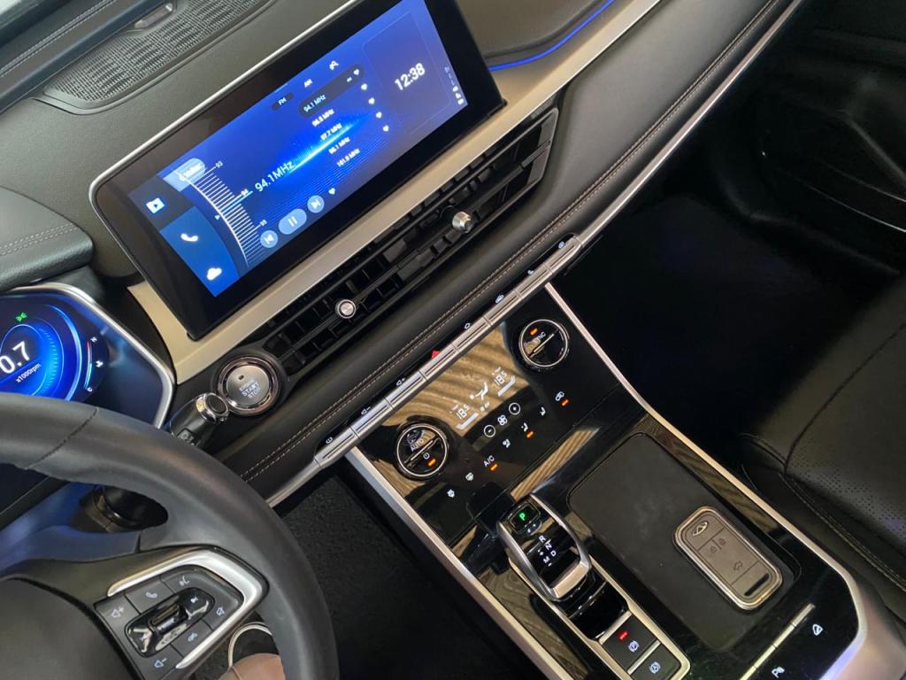 CHERY Tiggo 8 - Foto