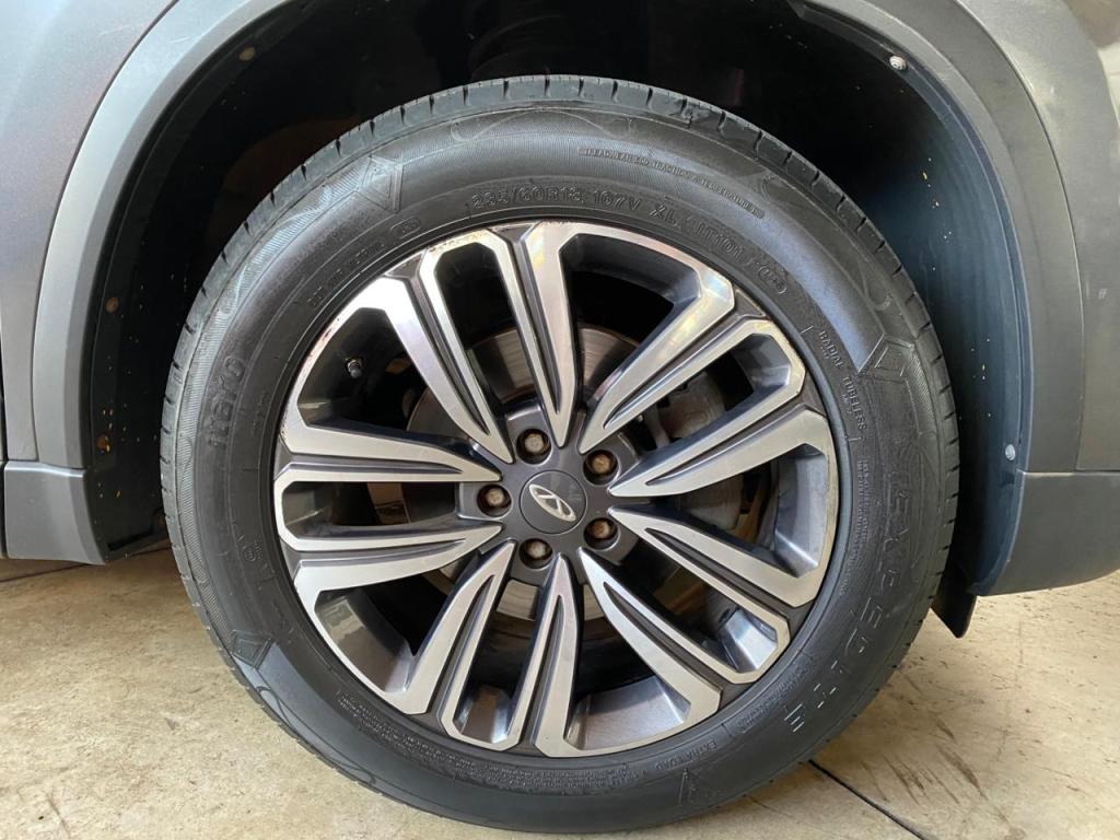 CHERY Tiggo 8 - Foto