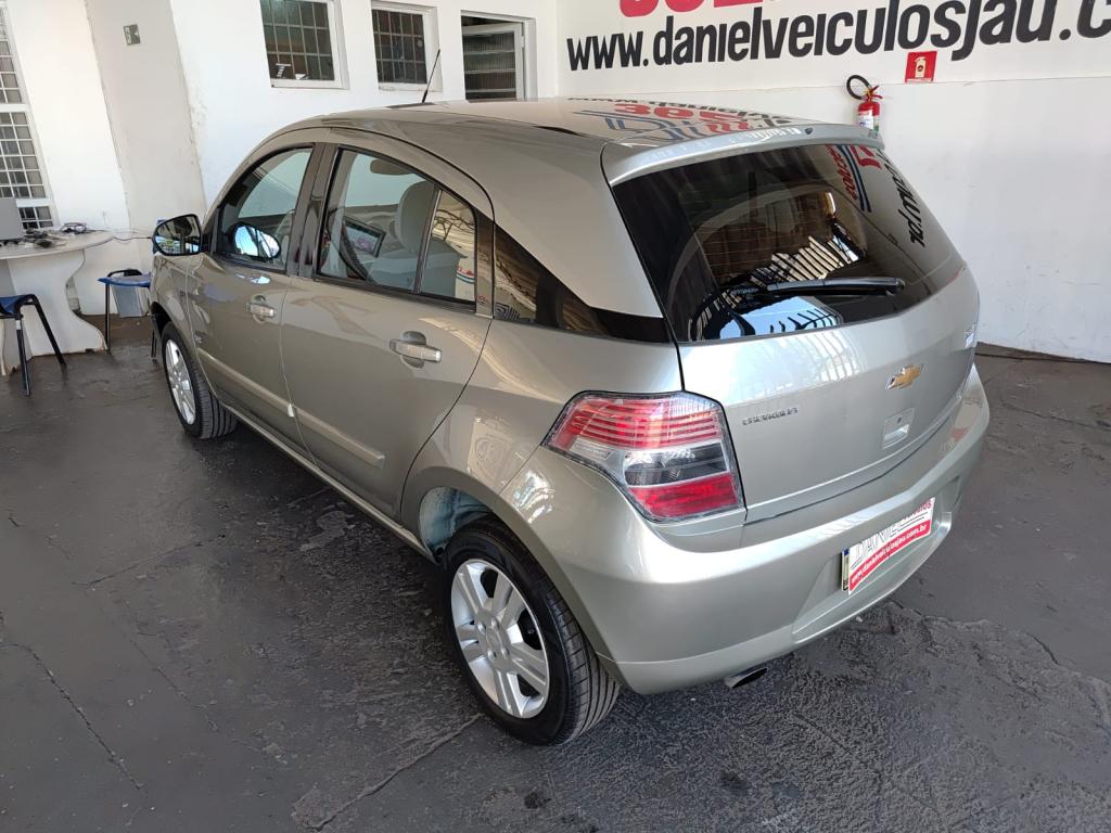 CHEVROLET Agile - Foto