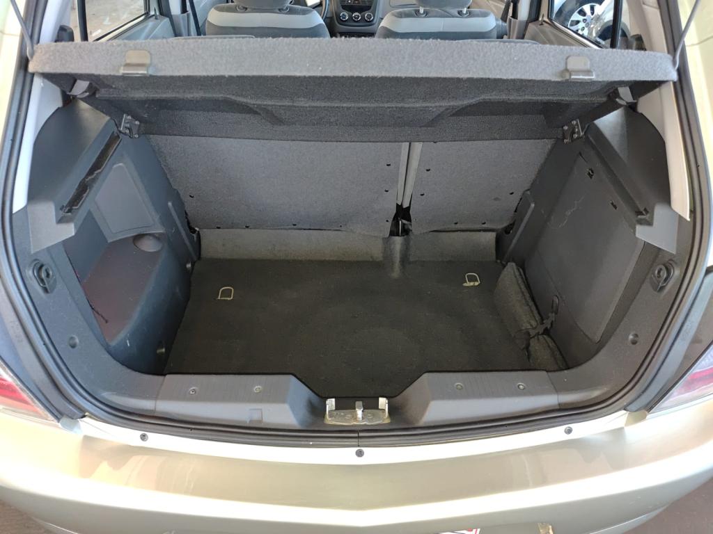 CHEVROLET Agile - Foto