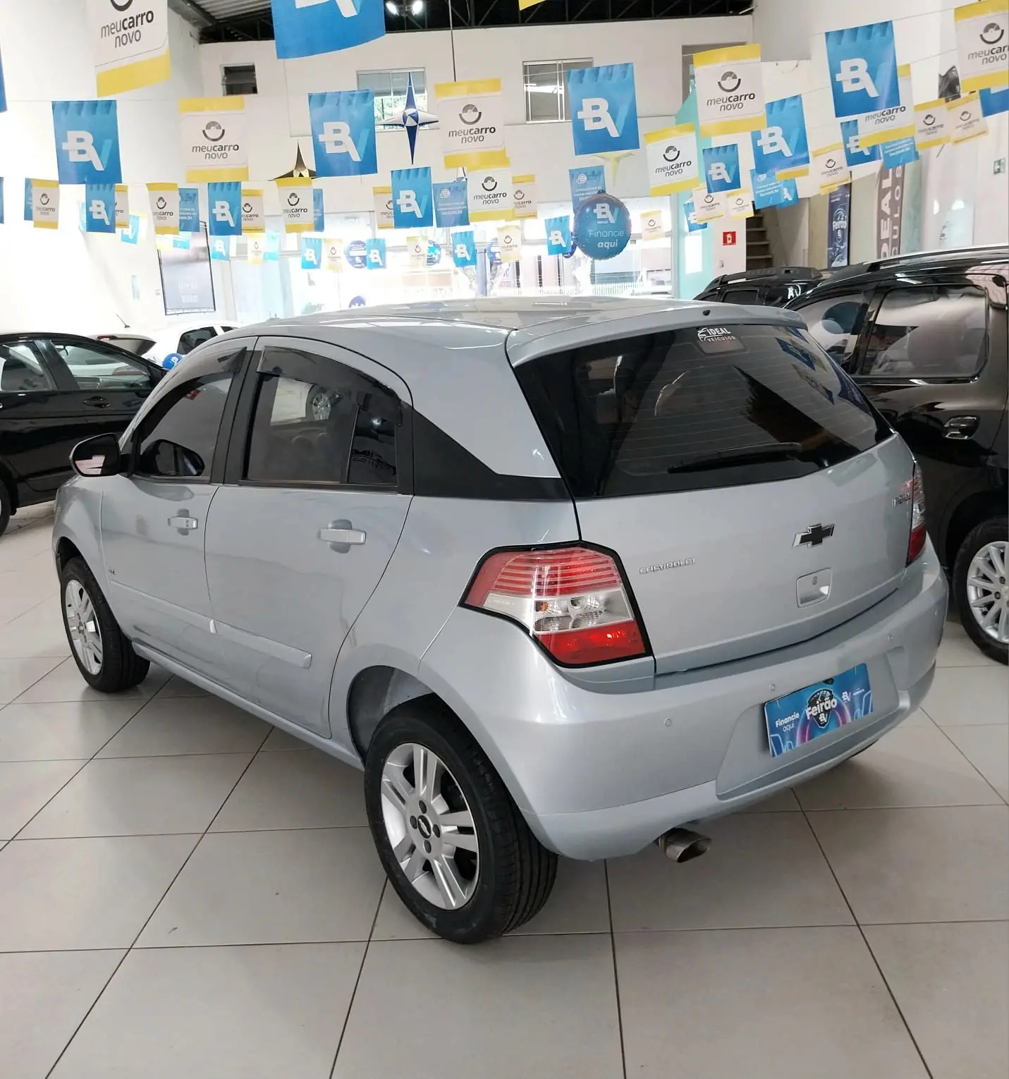 CHEVROLET Agile - Foto