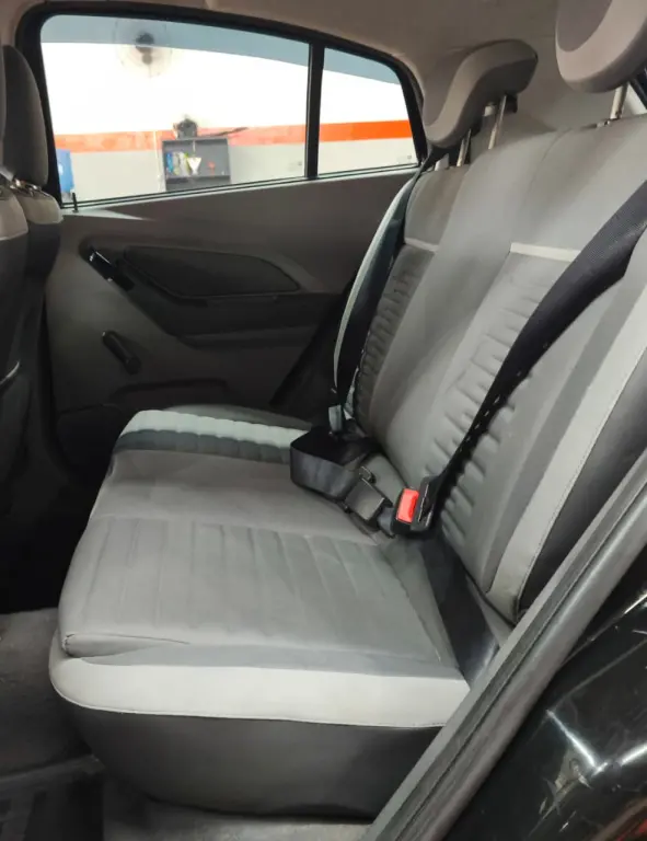 CHEVROLET Agile - Foto