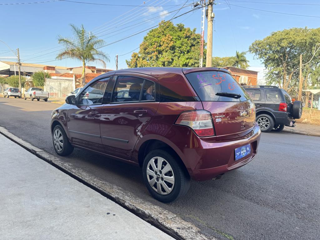 CHEVROLET Agile - Foto