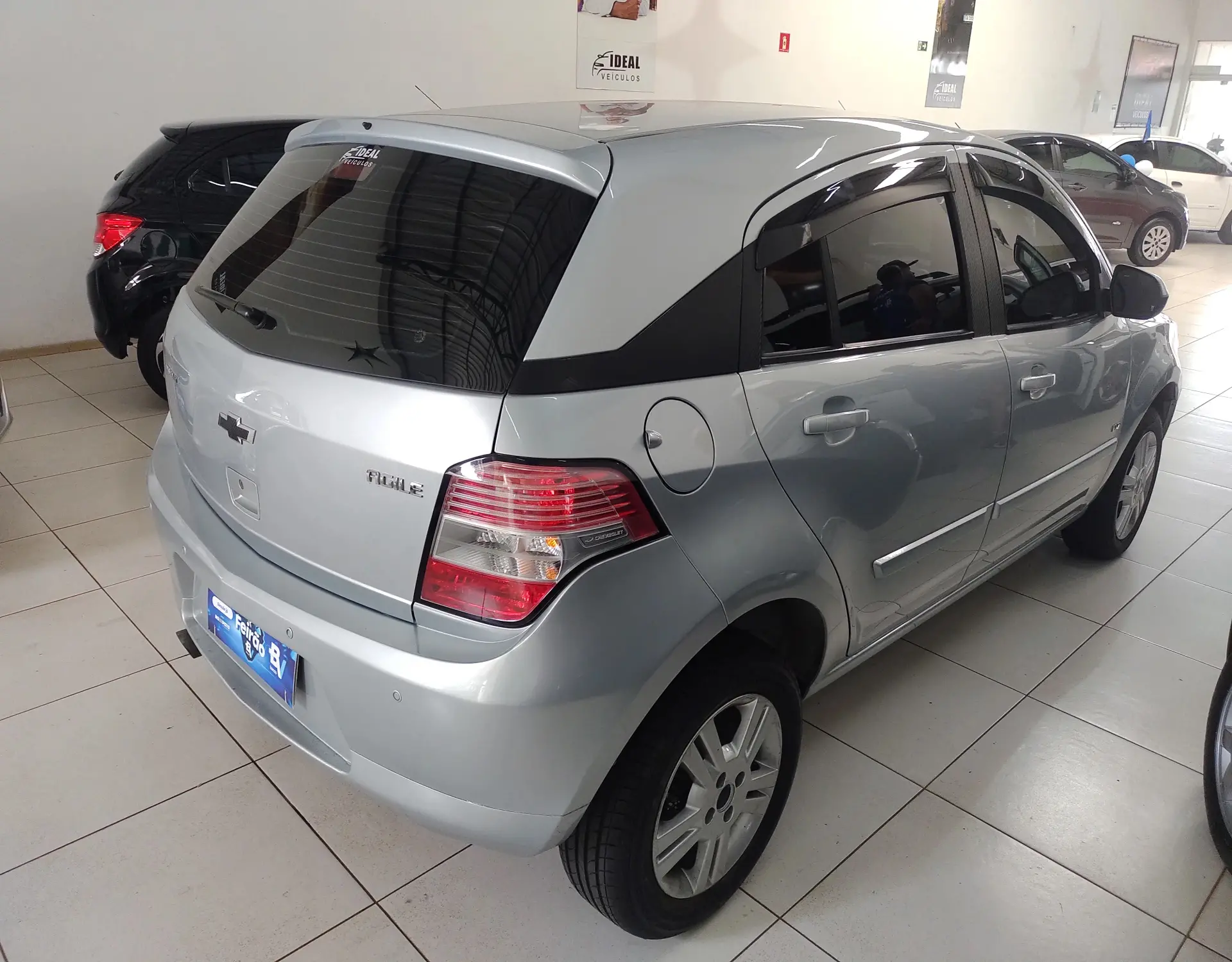 CHEVROLET Agile - Foto