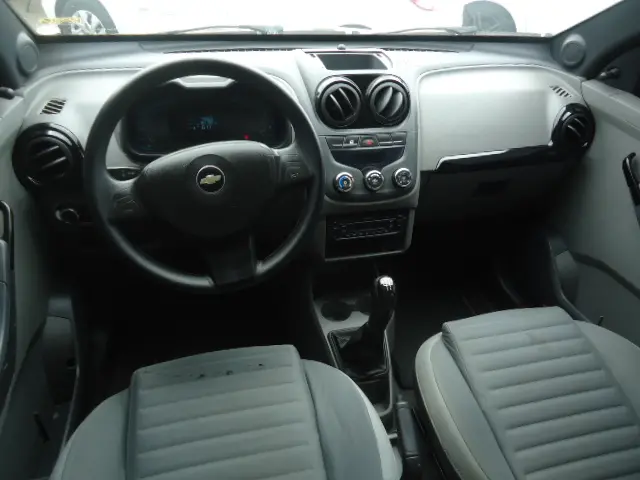 CHEVROLET Agile - Foto