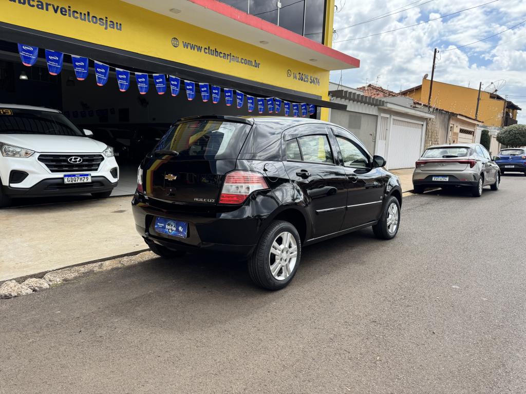 CHEVROLET Agile - Foto