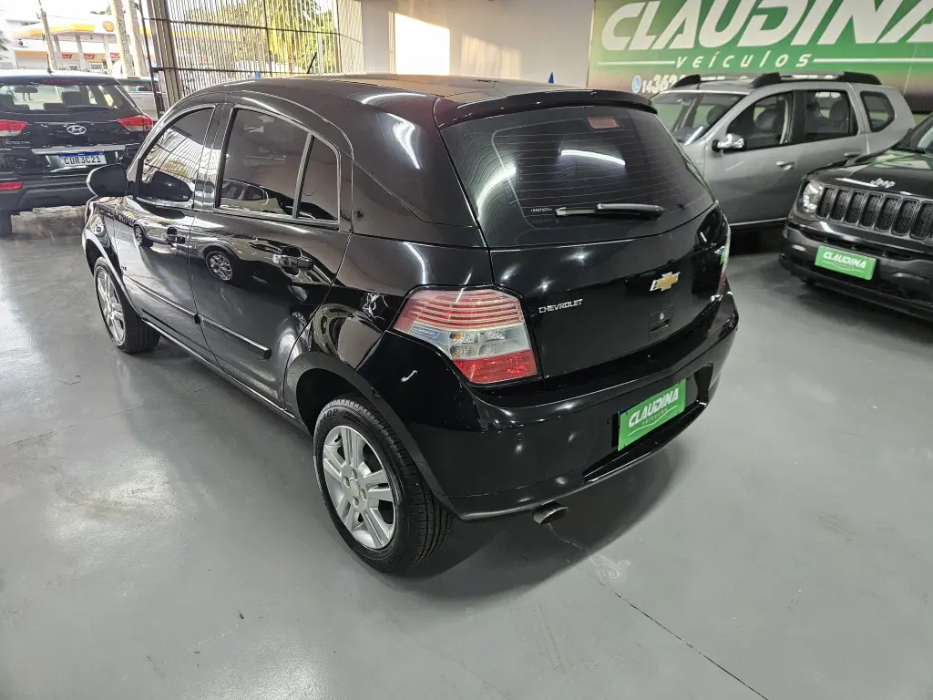 CHEVROLET Agile - Foto