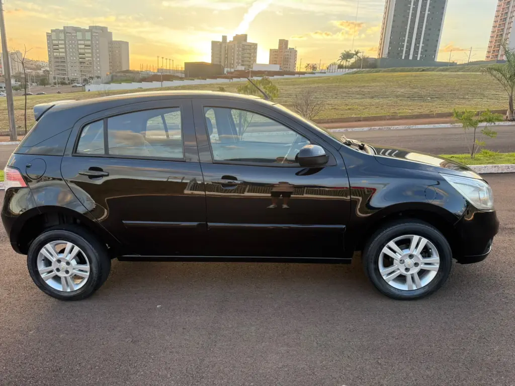 CHEVROLET Agile - Foto
