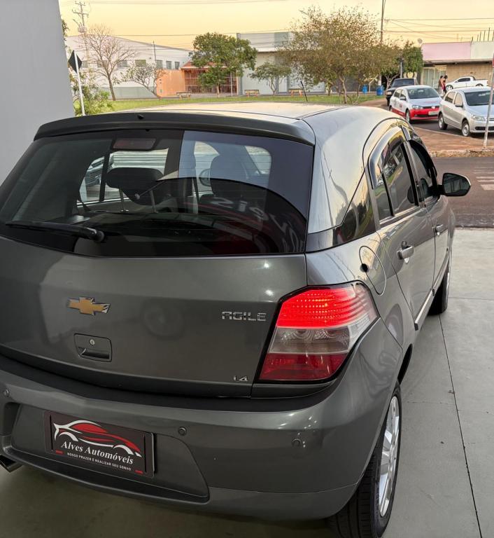 CHEVROLET Agile - Foto
