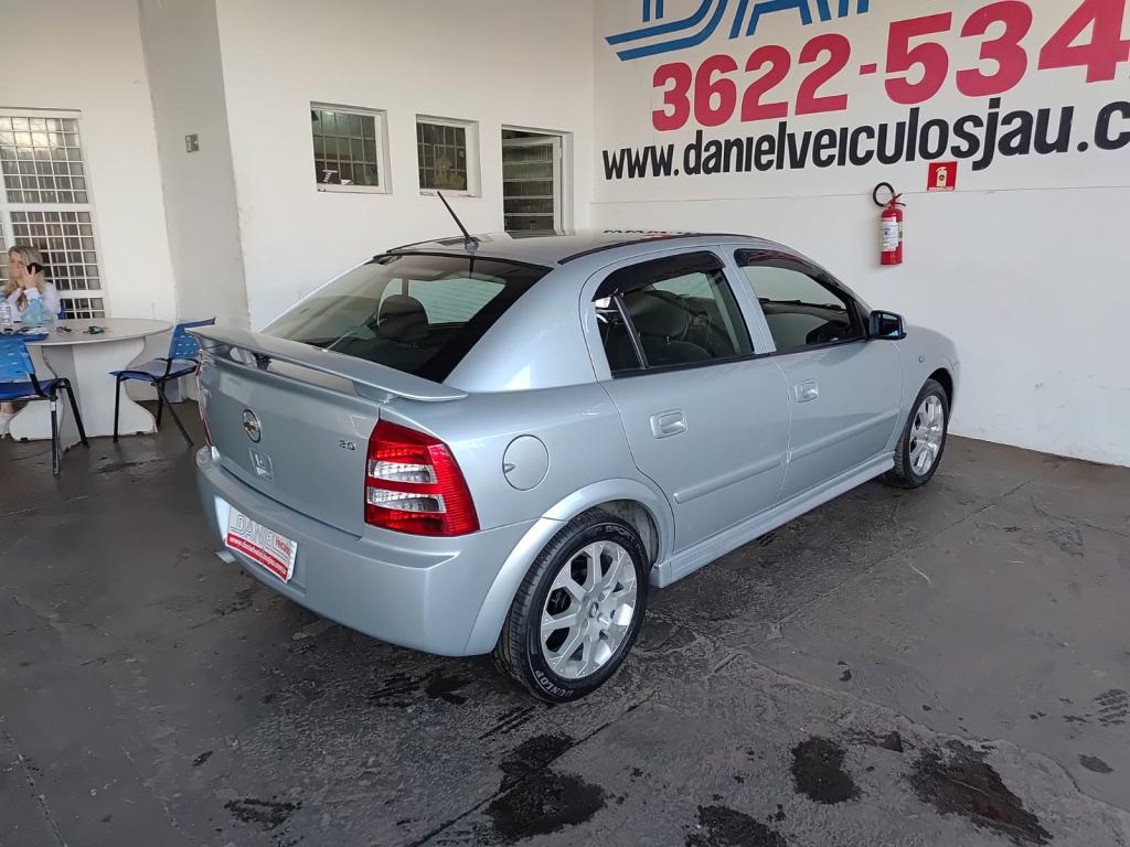 CHEVROLET Astra Hatch - Foto