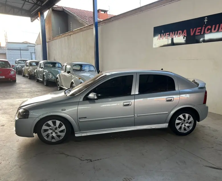 CHEVROLET Astra Hatch - Foto