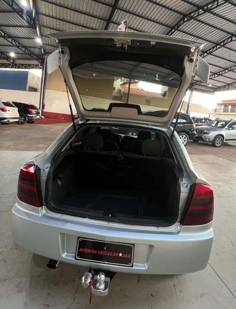 CHEVROLET Astra Hatch - Foto