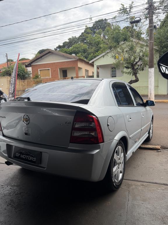 CHEVROLET Astra Hatch - Foto