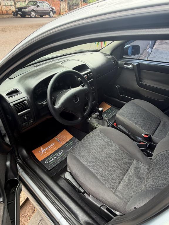 CHEVROLET Astra Hatch - Foto