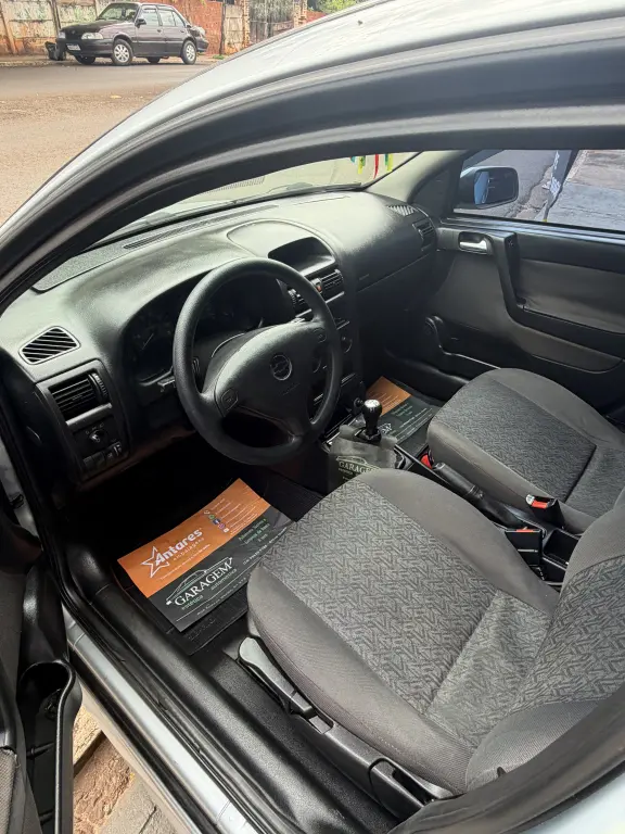 CHEVROLET Astra Hatch - Foto