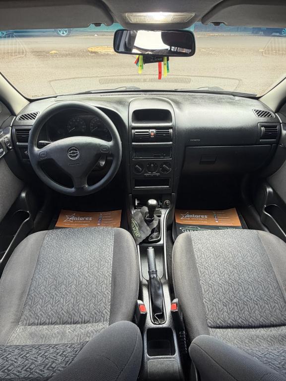 CHEVROLET Astra Hatch - Foto